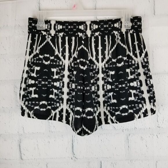 EXPRESS Rayon Shorts. SIZE XS. - Picture 2 of 4